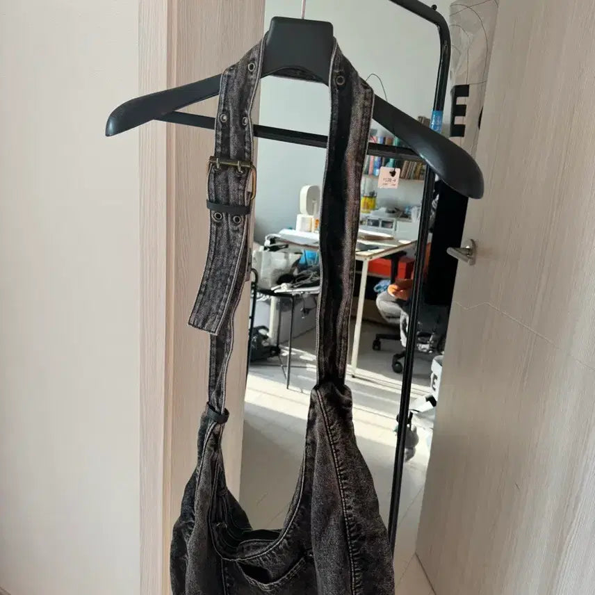 [BUNJANG] Vintage Washed Denim Shoulder Bag / 빈티지 워싱 숄더백(일본 편집샵)