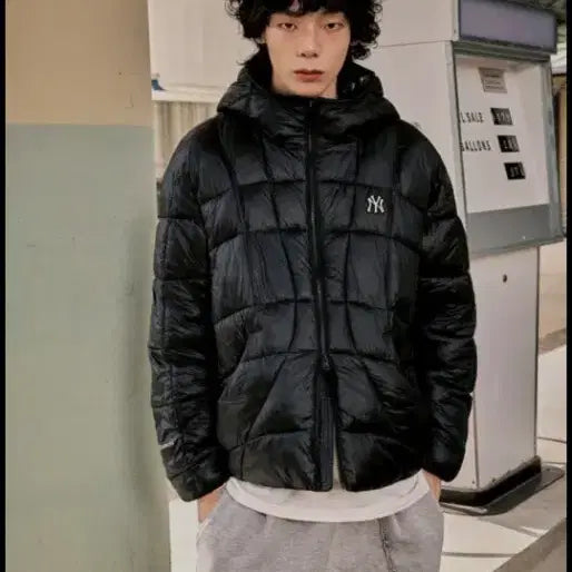 [BUNJANG] MLB Lightweight Padded Jacket (S) / MLB경량패딩s