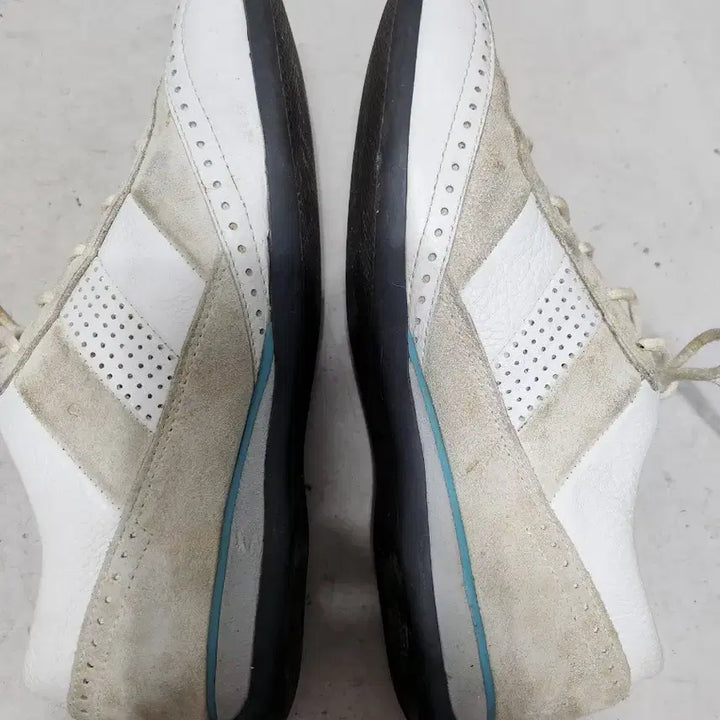 [BUNJANG] Clarks Leather Sneakers / 230 클락스  가죽 스니커즈