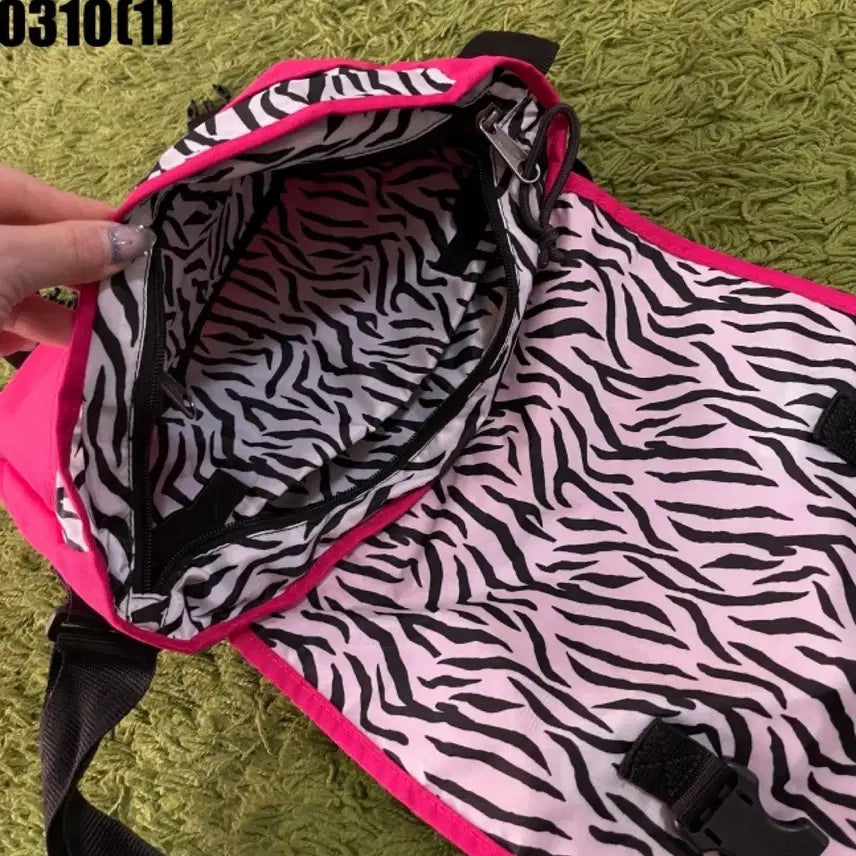 [BUNJANG] Eastpak Crossbody Bag / 이스트팩 크로스백 가방