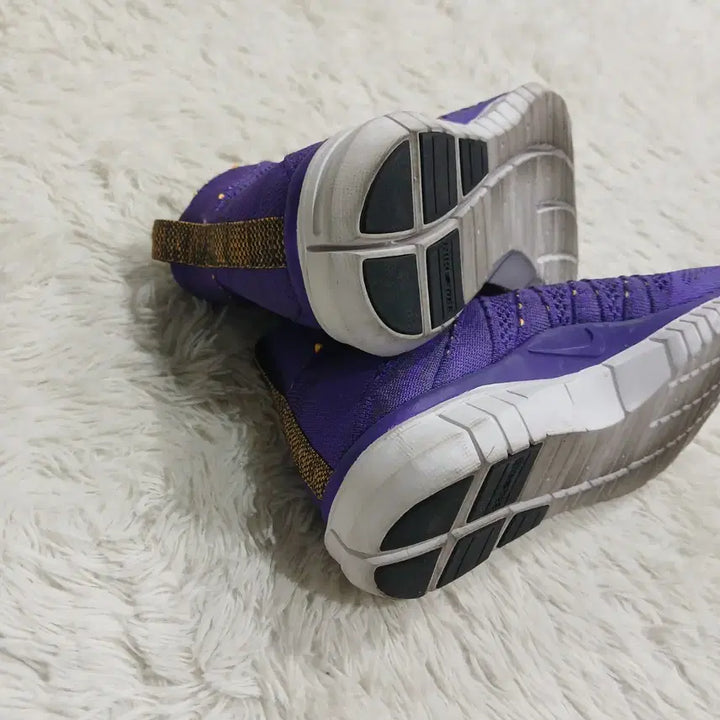 [SOLD OUT] 나이키신발 FLYKNIT CHUKKA 250
