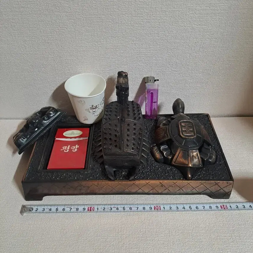 [BUNJANG] Retro Turtle Ship Lighter Ashtray Collectible / 근대사 [ 거북선 ] 라이터 재털이 레트로 수집품