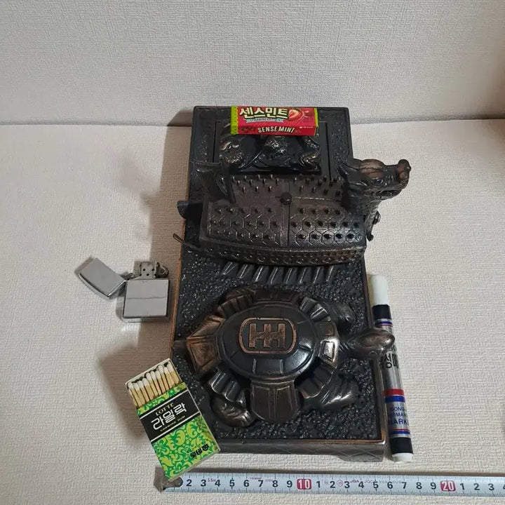 [BUNJANG] Retro Turtle Ship Lighter Ashtray Collectible / 근대사 [ 거북선 ] 라이터 재털이 레트로 수집품