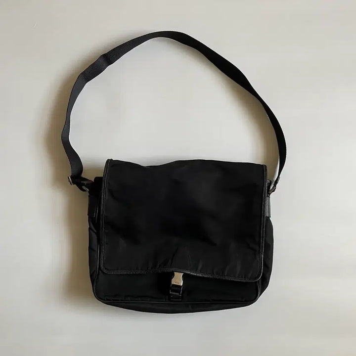 [BUNJANG] Prada Vintage Body Bag / 90s 프라다 Prada 빈티지 바디백 가방