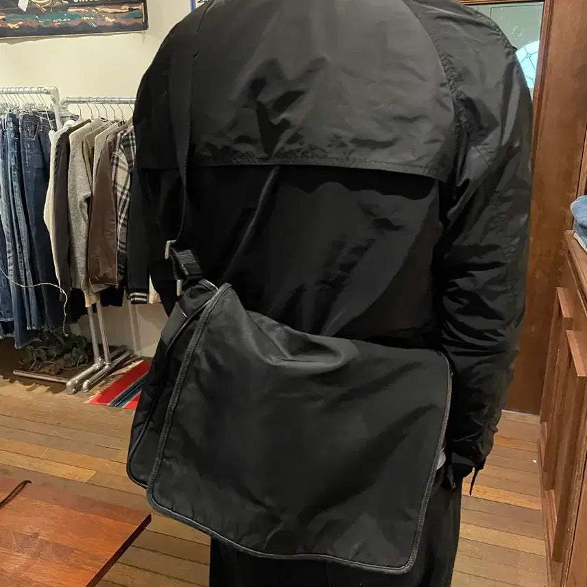 [BUNJANG] Prada Vintage Body Bag / 90s 프라다 Prada 빈티지 바디백 가방