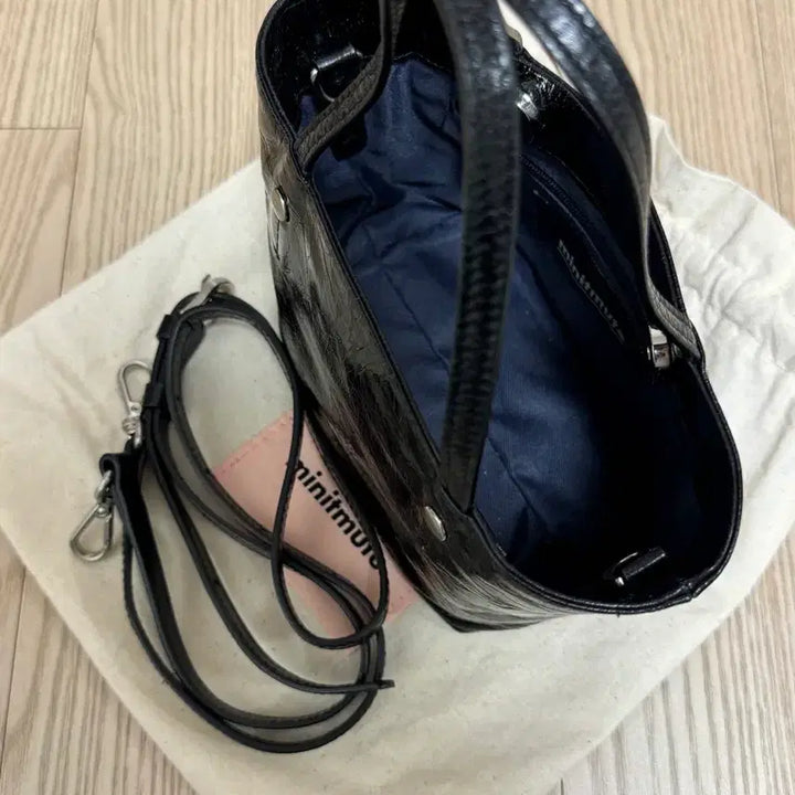 [SOLD OUT] 미닛뮤트 리무드 미니 블랙 remood mini black