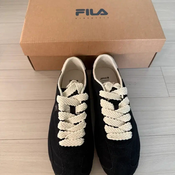 [BUNJANG] Fila Ritmo Sleek LX Sneakers / 새상품) 휠라 리트모 슬릭 LX 250