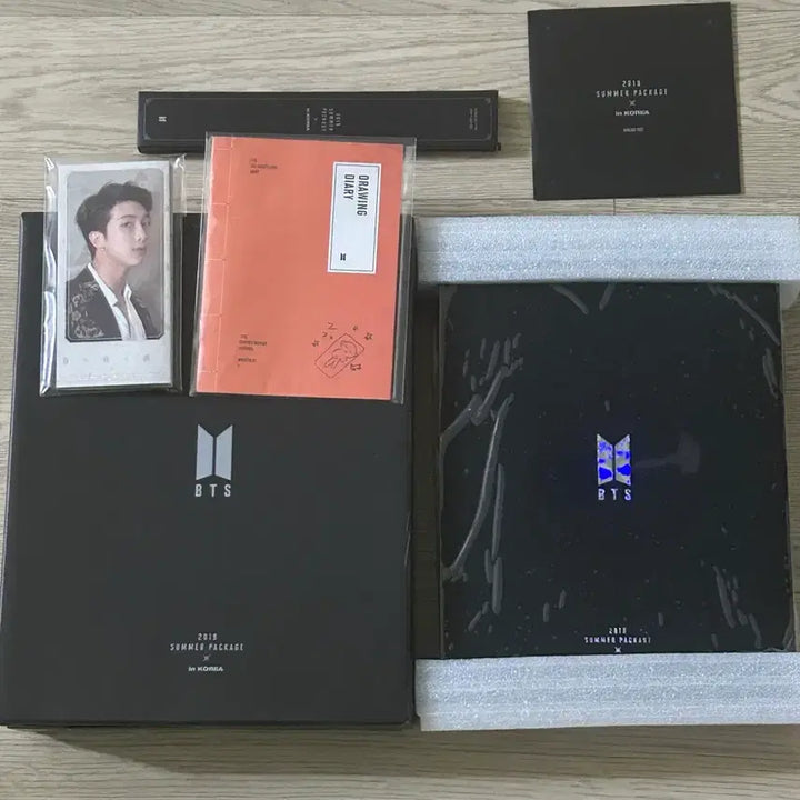 [BUNJANG] BTS V 2019 Summer Package DVD + Drawing Diary / (풀박) 방탄소년단 BTS 2019 썸머패키지 DVD, 뷔 드로잉다이어리