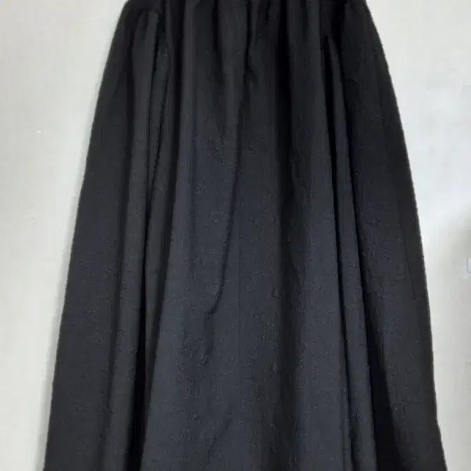 [SOLD OUT] (새상품)제시뉴욕 블랙 롱 플레어 스커트