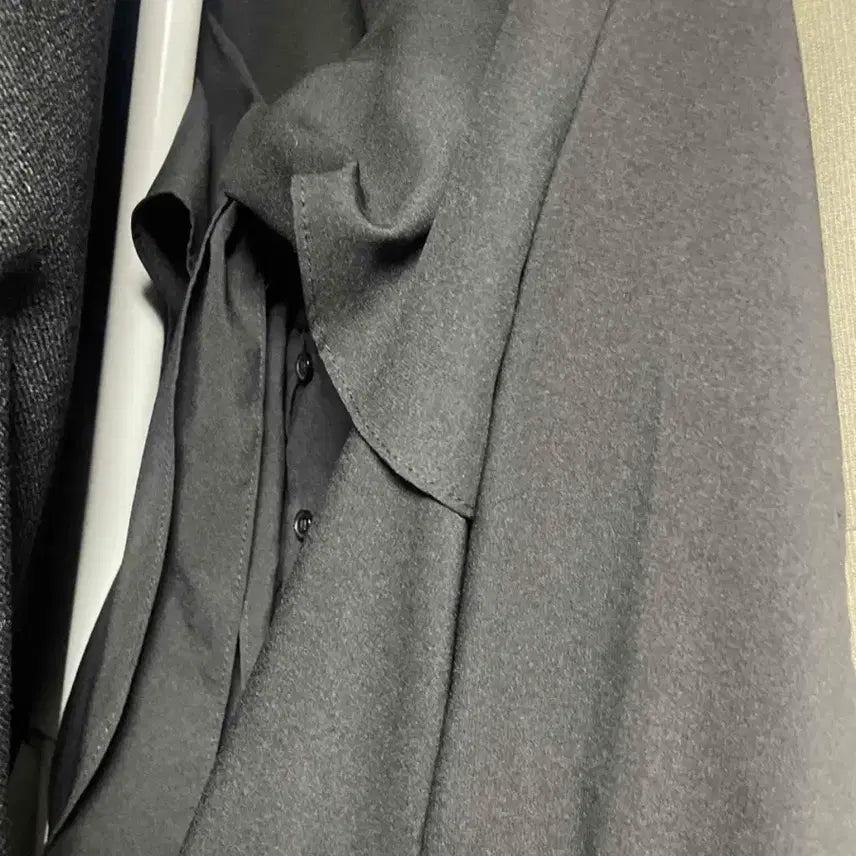 [BUNJANG] Black Square Neck Ribbon Chiffon Blouse / 블랙/스퀘어넥 하트넥 리본 프릴 쉬폰 블라우스