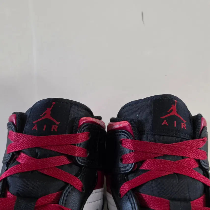 [BUNJANG] Nike Air Jordan 1 Mid Retro White Gym Red Sneakers / [285] 나이키 에어조던1 미드 레트로 화이트짐레드ㅡ단종매물