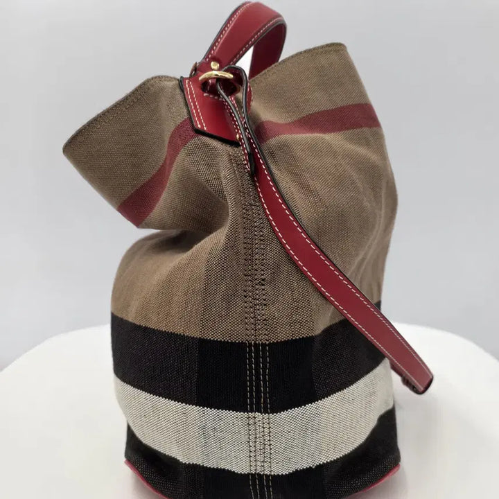 [BUNJANG] Burberry Ashby Hobo Bag / 버버리 애쉬비 호보백