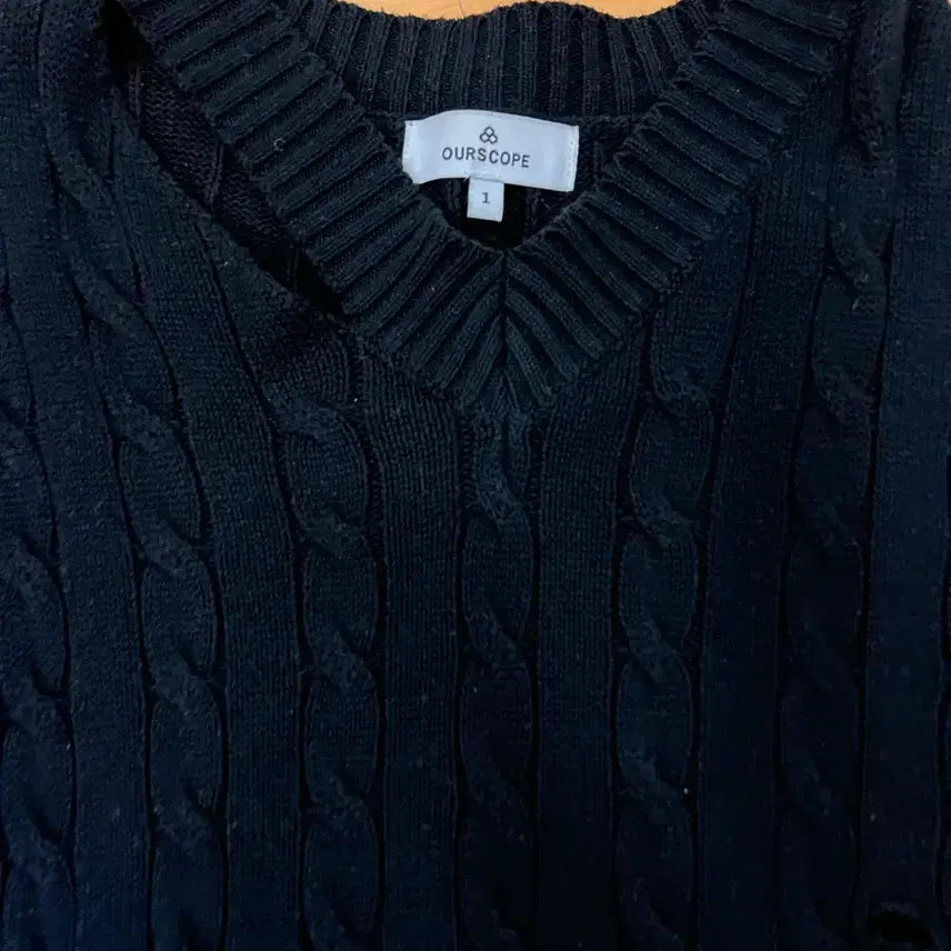 [BUNJANG] Ourscope Black Cable Knit Sweater Size 1 / 아워스코프 블랙 꽈배기 니트 1사이즈