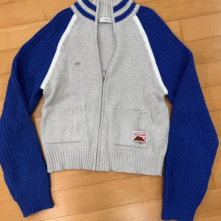 [SOLD OUT] Kjun 니트 가디건 블루 배색 m