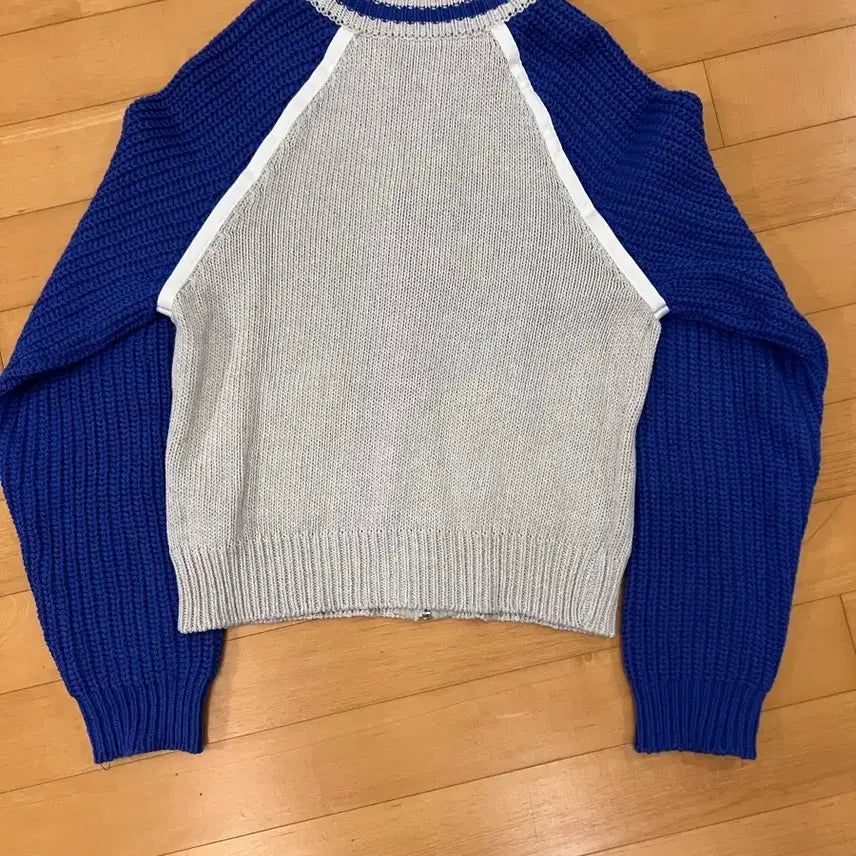 [SOLD OUT] Kjun 니트 가디건 블루 배색 m