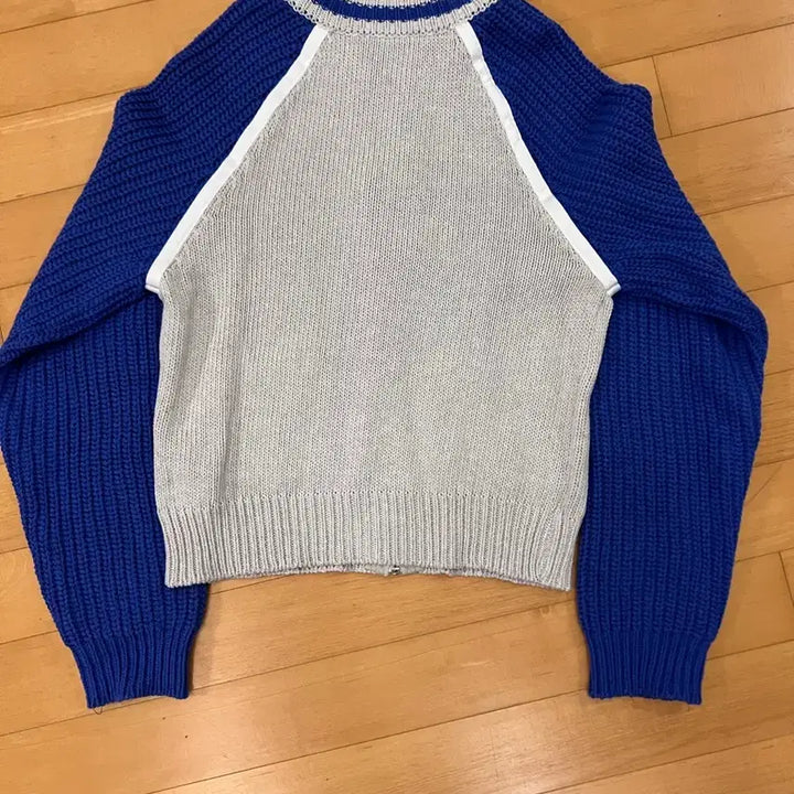 [SOLD OUT] Kjun 니트 가디건 블루 배색 m