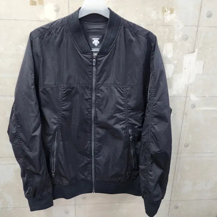 [BUNJANG] Descente MA-1 Woven Bomber Jacket (Men&