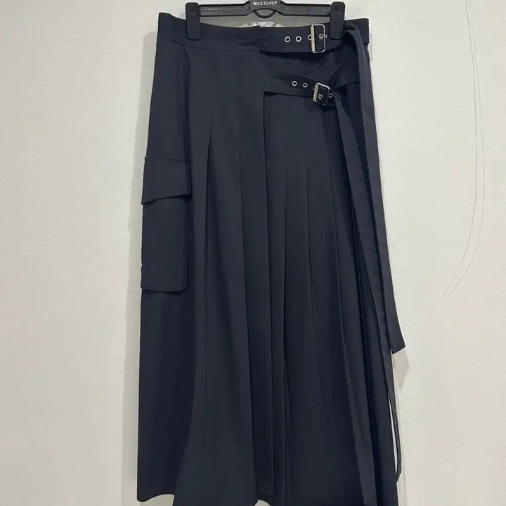 [SOLD OUT] ZARA 자라 버클 벨티드 플리츠 롱스커트 M