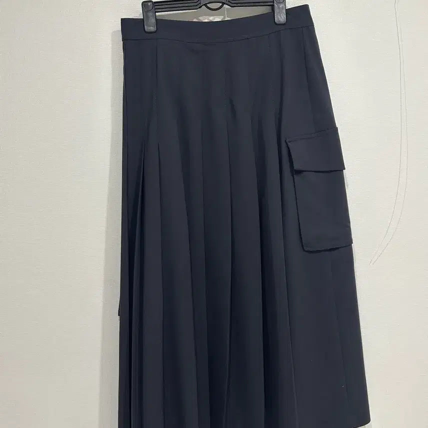 [SOLD OUT] ZARA 자라 버클 벨티드 플리츠 롱스커트 M