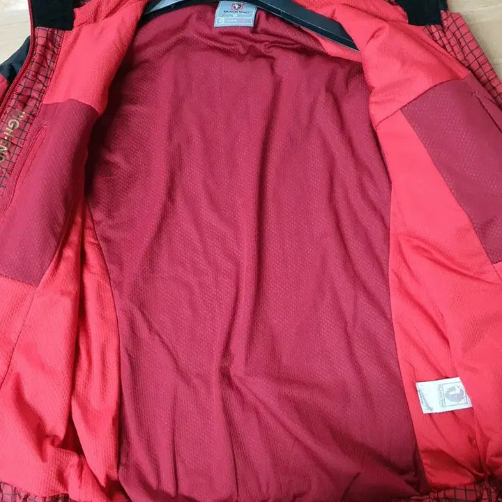 [BUNJANG] BLACK YAK Ultralight Padded Jacket and Windbreaker / BLACK YAK 블랙야크 초경량패딩 및 바람막이