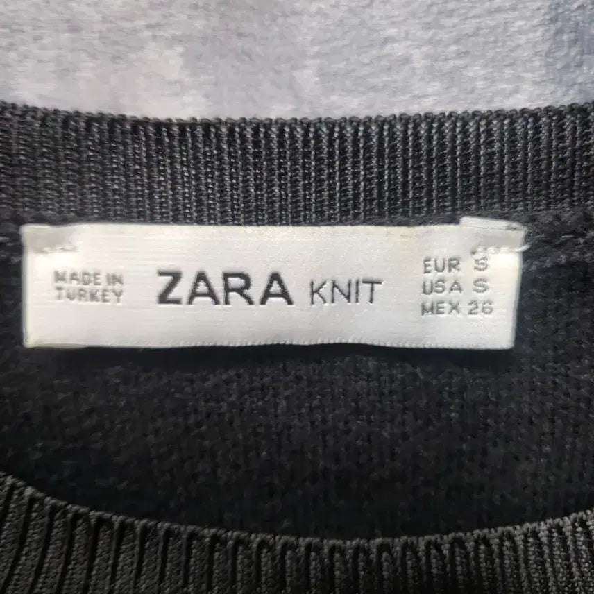 [BUNJANG] ZARA Crop Knit Long Sleeve Top / 자라 니트 크롭 긴팔 블랙