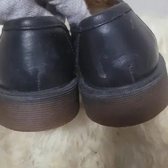 [BUNJANG] Black Gold Embellished Loafers / 블랙 금장 장식 로퍼 255 거의 새신