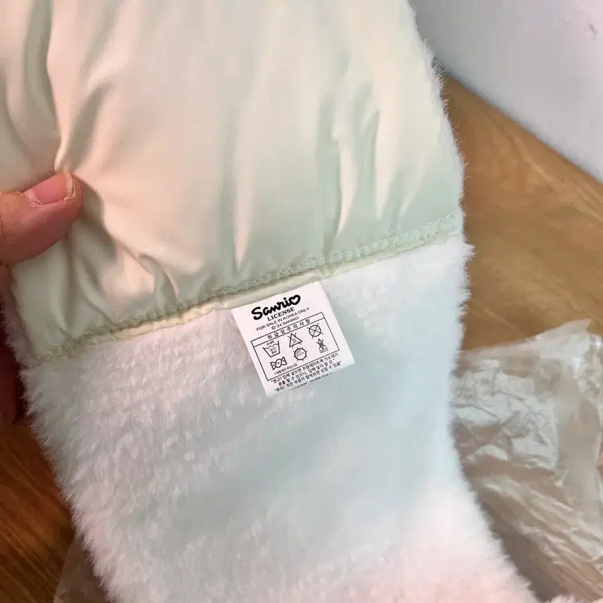 [BUNJANG] Pochacco Ivory Scarf / 포차코 목도리