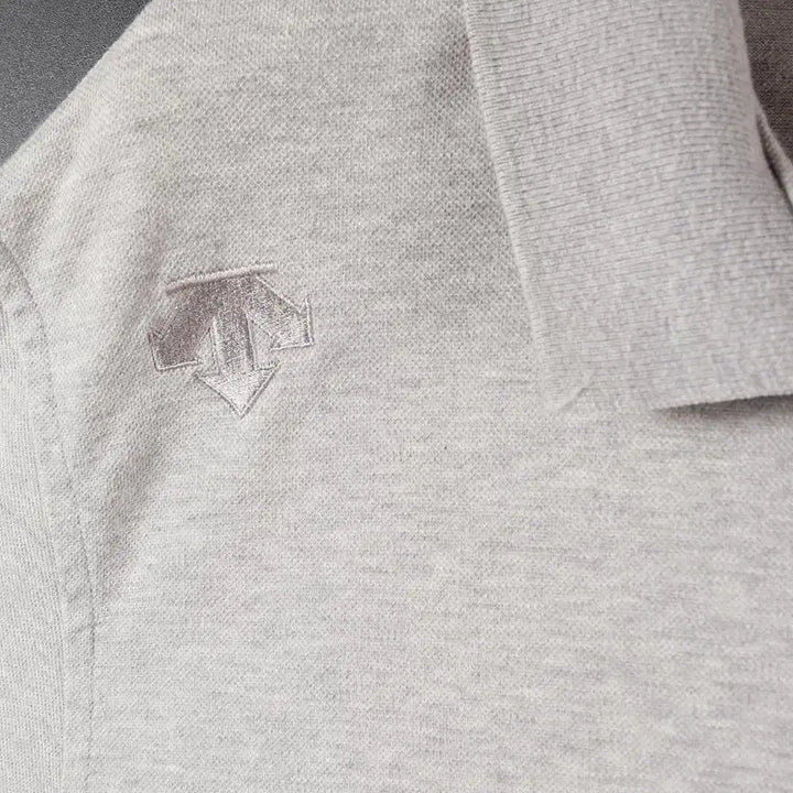 [BUNJANG] Descente Gray Polo Shirt / 데상트 회색 카라티