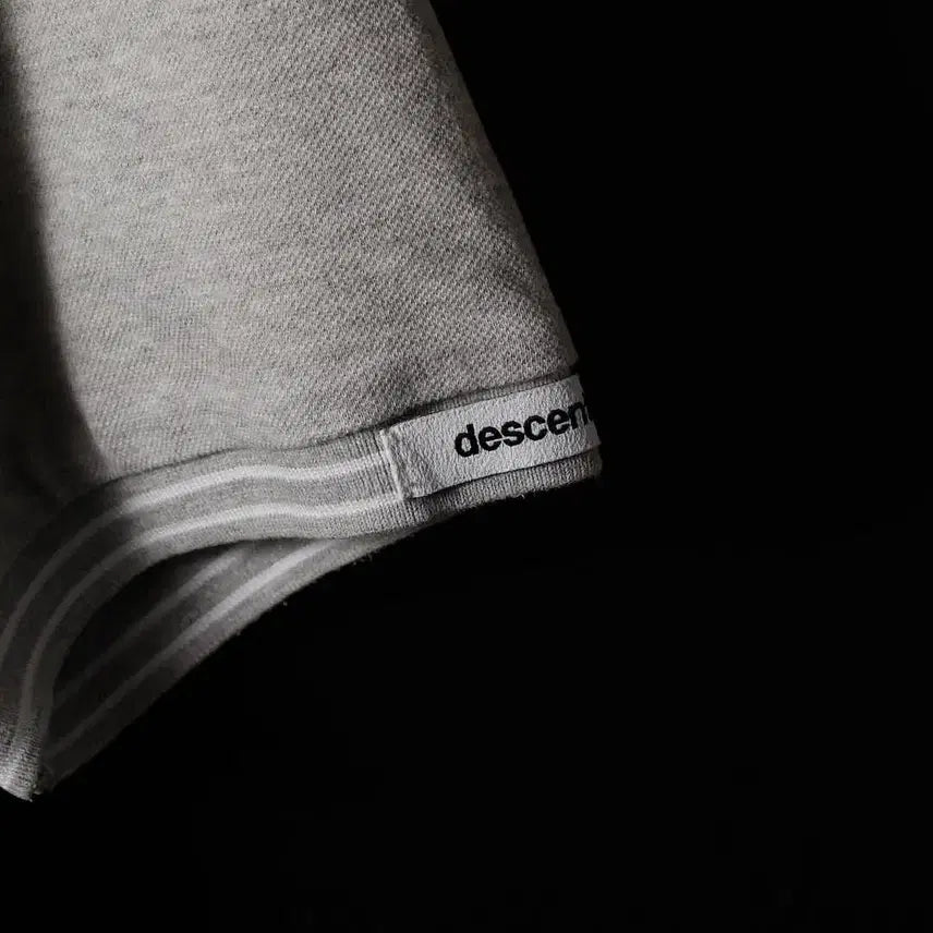 [BUNJANG] Descente Gray Polo Shirt / 데상트 회색 카라티