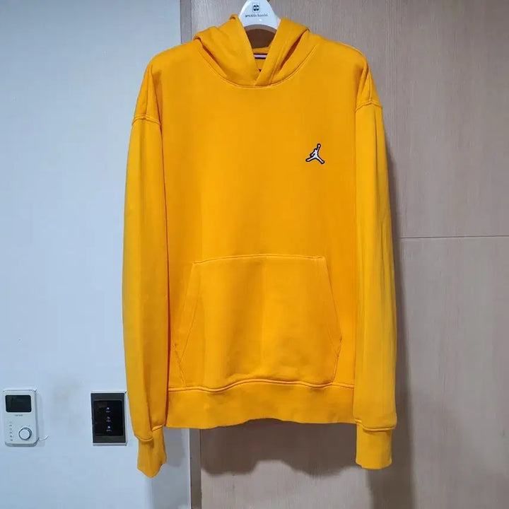 [BUNJANG] Nike Jordan Jumpman Yellow Hoodie (Size 95) / 나이키조던 점프맨  후드티 옐로우95