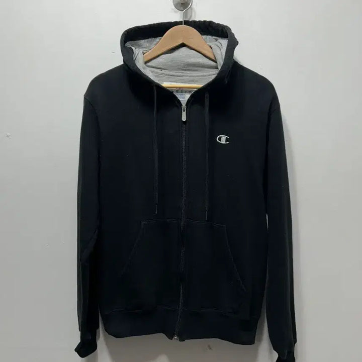 [SOLD OUT] 챔피온 블랙 후드집업 S