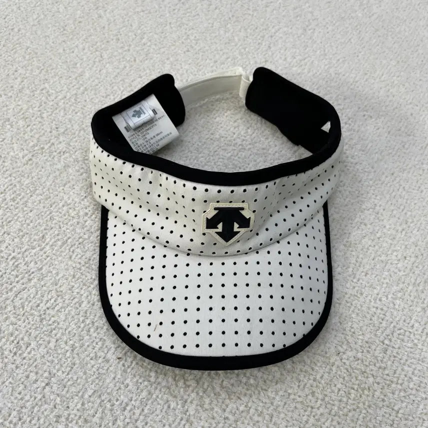 [SOLD OUT] F 데상트 골프 선바이저 선캡 0304M