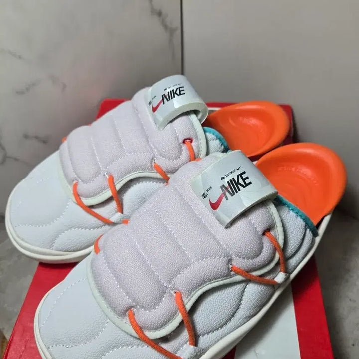 [BUNJANG] Nike Offline 3.0 Mule Padding Slippers 255 / 미착용) 나이키 오프라인3.0 뮬 패딩 신발 슬리퍼  255