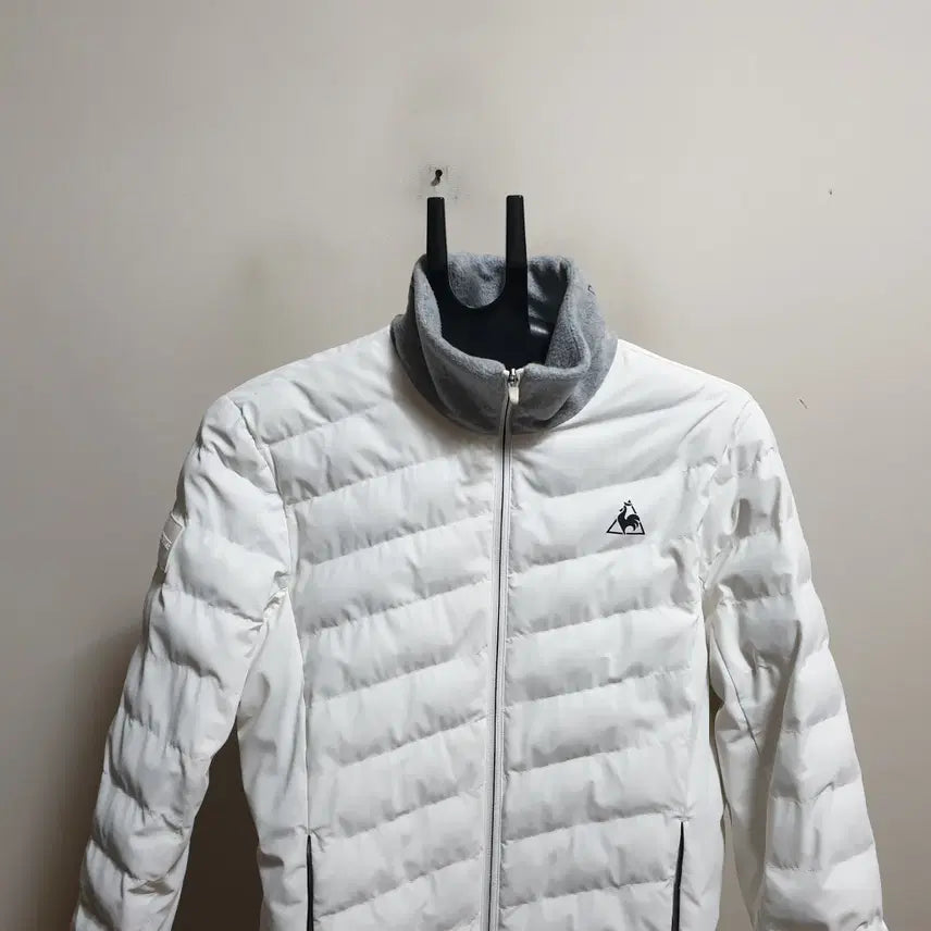 [BUNJANG] Le Coq Sportif Quilted Lightweight Padded Jacket / 르꼬끄 누빔경량패딩점퍼/100