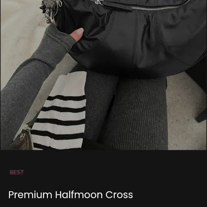 [BUNJANG] Soga-juk Half Moon Shoulder Bag / 소가죽 하프문백