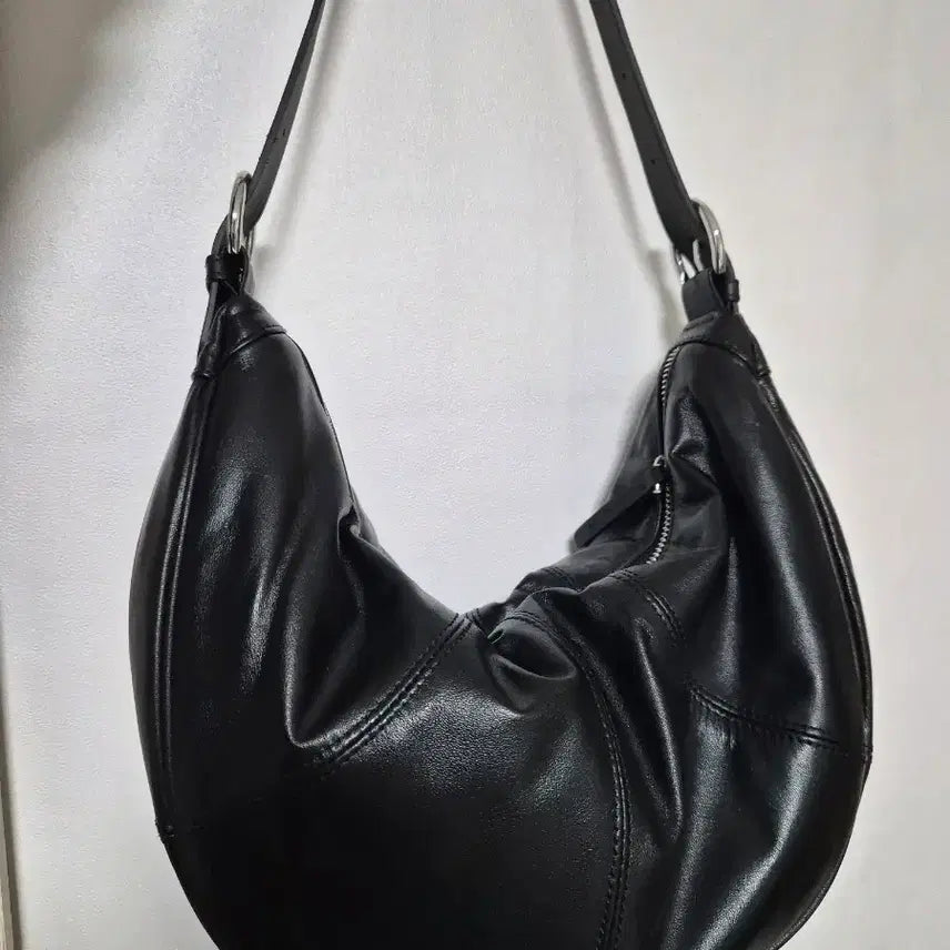 [BUNJANG] Soga-juk Half Moon Shoulder Bag / 소가죽 하프문백