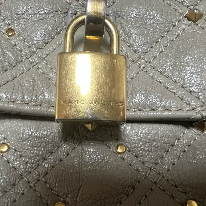 [BUNJANG] Marc Jacobs Quilted Stud Chain Shoulder Bag / 마크제이콥스 퀼팅 스터드 체인 숄더백
