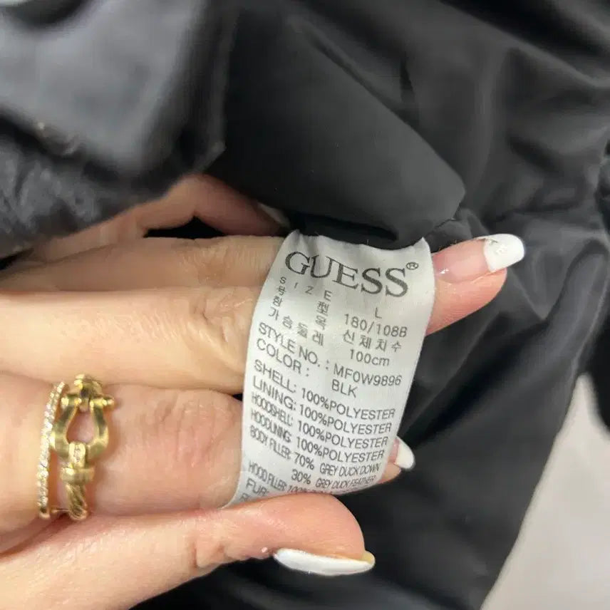 [BUNJANG] Guess Black Hooded Padded Jumper (Size 100) / 게스 블랙 후드 패딩 점퍼 100사이즈