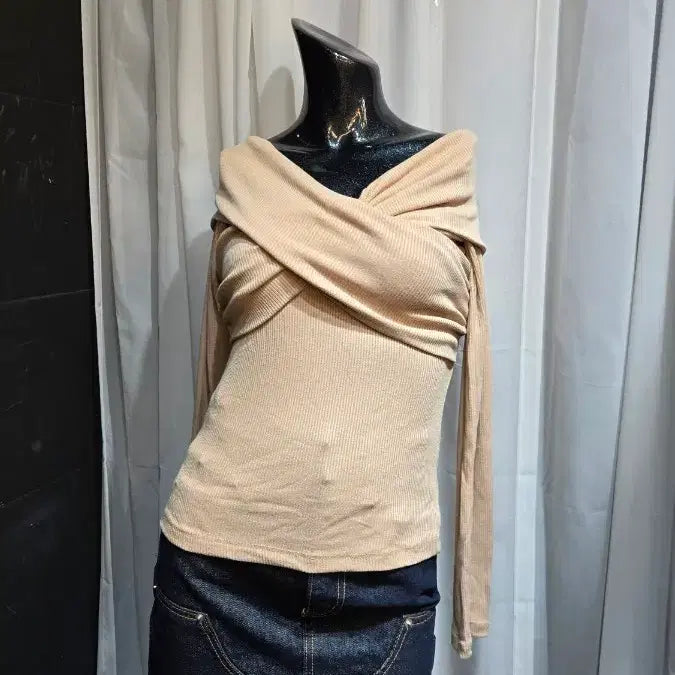 [BUNJANG] Off-Shoulder Ribbed Cross Long Sleeve Top / 오프숄드 골지 크로스 베이지 긴팔