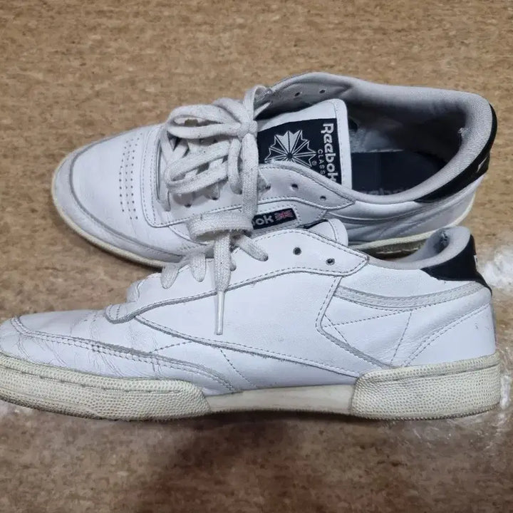 [BUNJANG] Reebok Club C White Black Sneakers / 리복 클래식 클럽C 화이트블랙 265