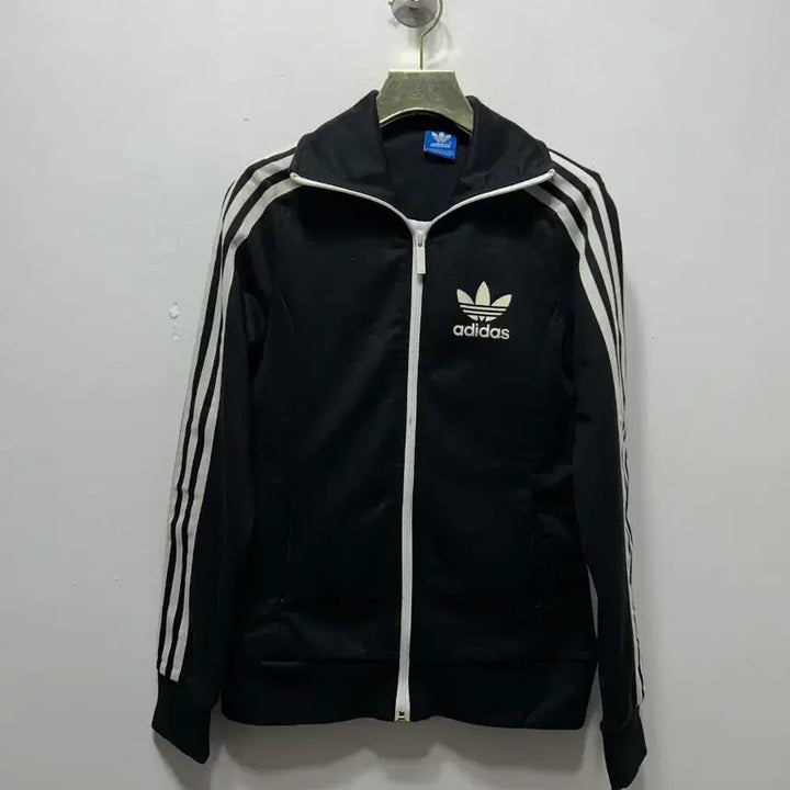 [BUNJANG] Adidas Three-Stripe Track Top Black 90 Size / 아디다스 삼선 트랙탑 블랙 90사이즈