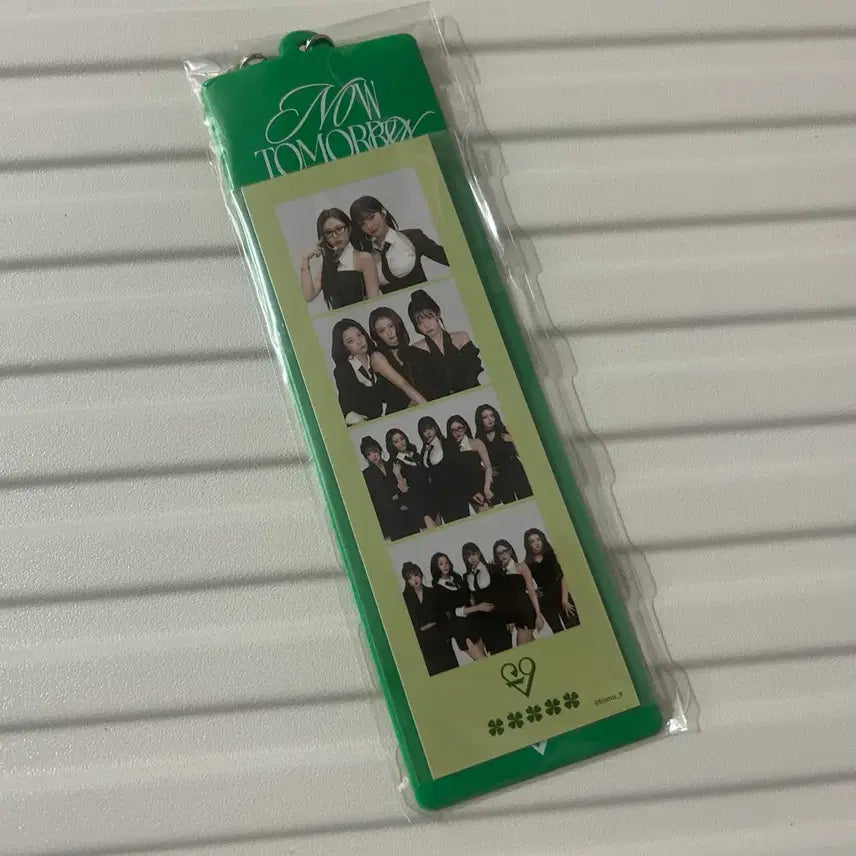 [BUNJANG] fromis_9 Japan Concert 4-Cut Photocard Holder (Sealed) / 프로미스나인 일본콘서트 일콘 MD 굿즈 4컷 포토홀더 미개봉 판매