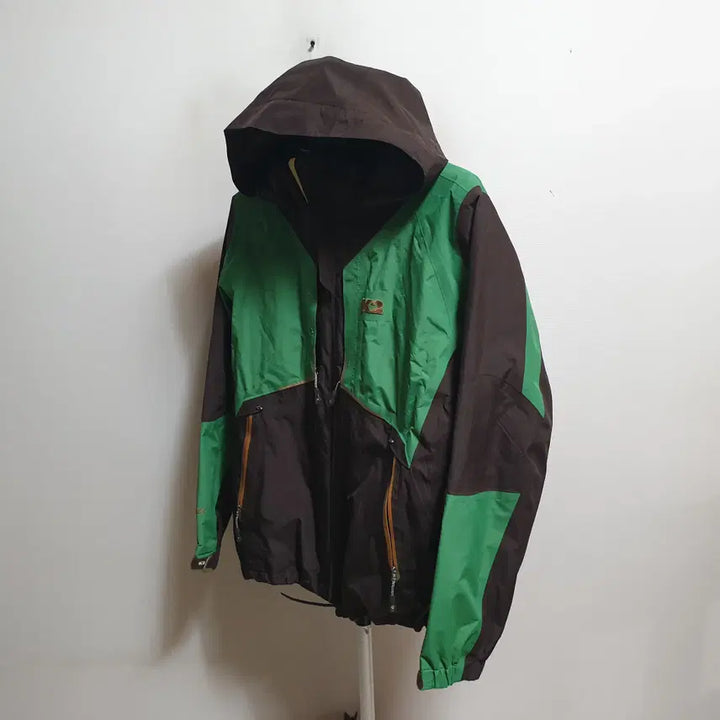 [BUNJANG] K2 Gore-Tex Windbreaker Jacket (Size 100) / K2고어텍스바람막이점퍼/후드/100