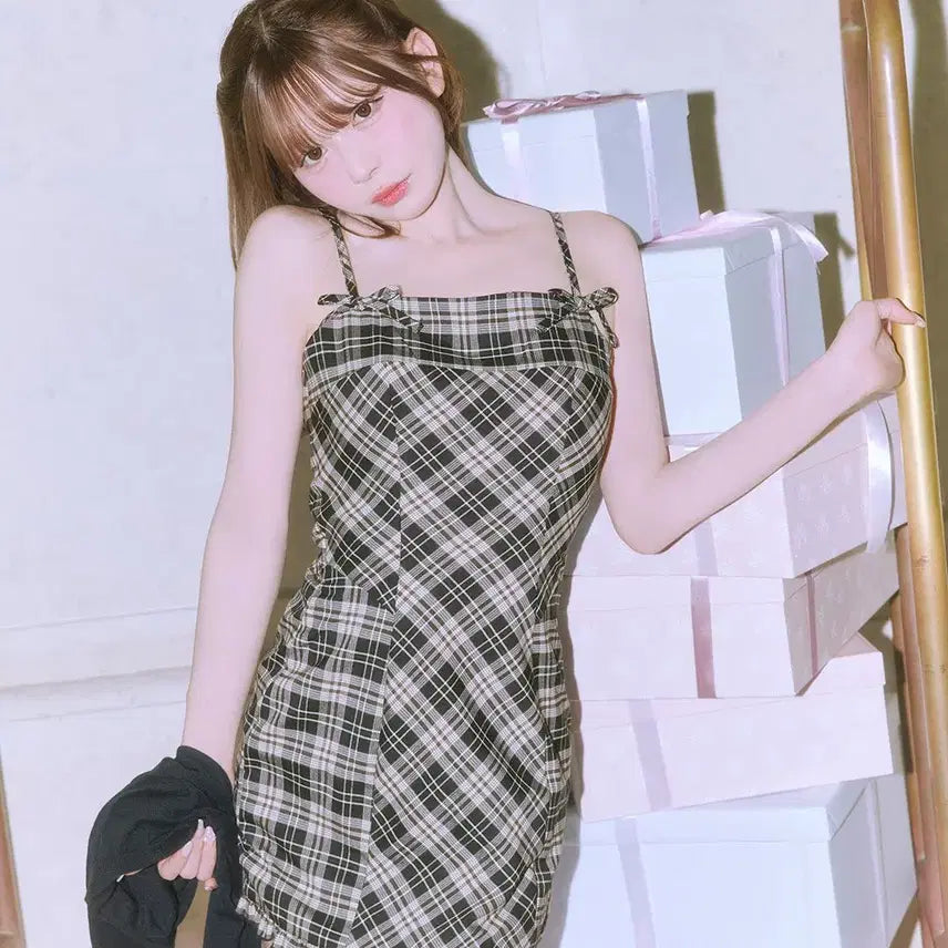 [BUNJANG] Michel Macaron Open Back Check Dress / 미셸마카롱 백 오픈 체크 원피스
