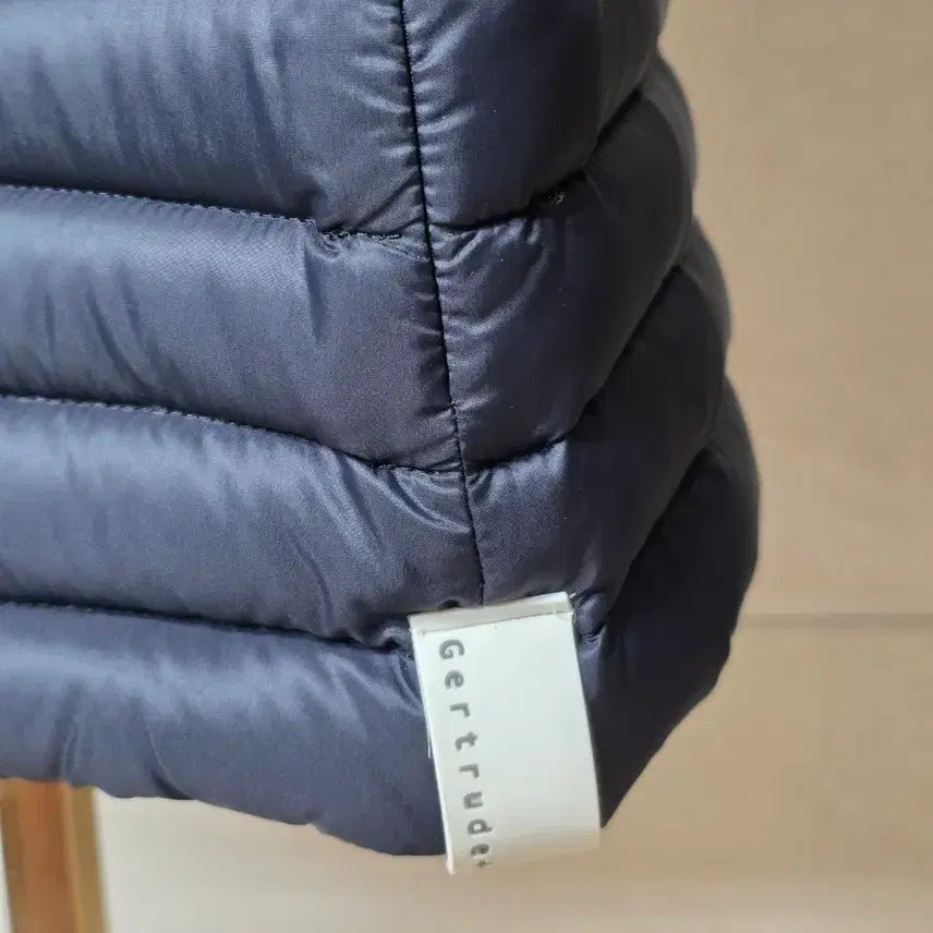 [BUNJANG] GERTRUDE + GASTON Slim Lightweight Duck Down Padding / GERTRUDE + GASTON 덕다운 슬림 경량 패딩