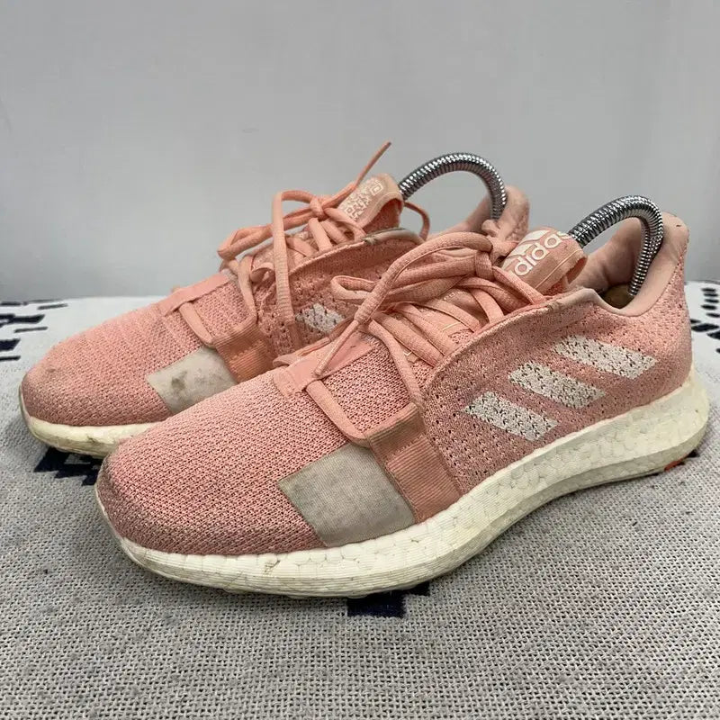 [BUNJANG] Adidas Senseboost Go Glow Pink Sneakers (230) / 아디다스 센스부스트 고 글로우 핑크 스니커즈 230 E02540