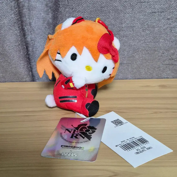 [BUNJANG] Evangelion x Hello Kitty Asuka Doll (LOWRYS FARM) / 에반게리온 헬로키티 콜라보 인형 아스카 (LOWRYSFARM)