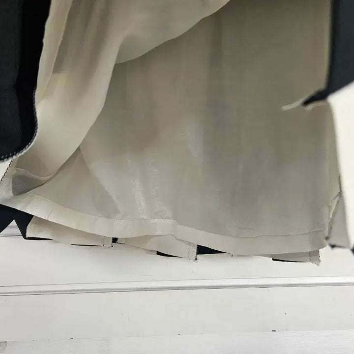 [BUNJANG] Vanilla.B Pleated Midi Skirt / 봄/바닐라비 블랙 아이보리 주름포인트 스커트/보물찾기천사