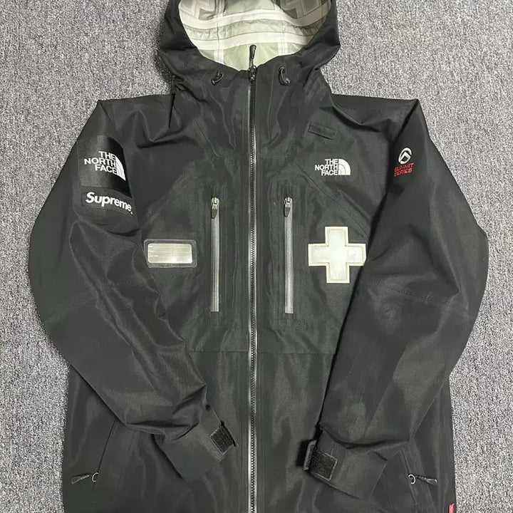 [BUNJANG] Supreme North Face Summit Mountain Pro Jacket / 22ss 슈프림 노스페이스 서밋 마운틴 프로