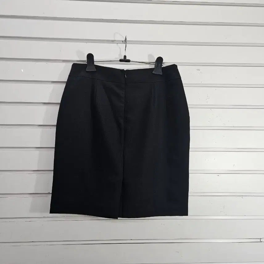 [BUNJANG] Roem Black Pleated Midi Skirt / 봄/로엠 블랙 뒷트임 주름포인트 스커트28/보물찾기천사